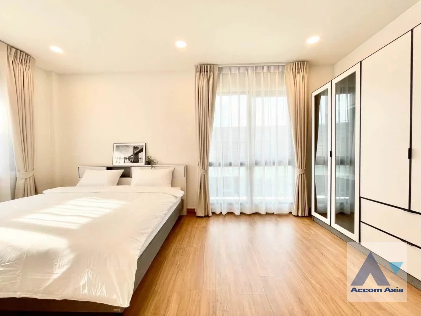 9  4 br House for rent and sale in Samutprakan ,Samutprakan  at Centro Bangna AA46445
