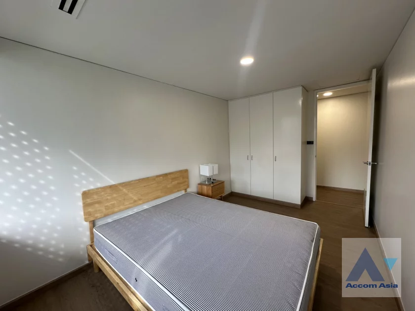 8  3 br Apartment for rent and sale in Sathorn ,Bangkok BTS Sala Daeng - MRT Lumphini at Children Dreaming Place - Garden AA46446
