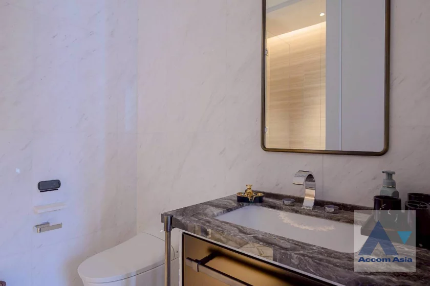 31  2 br Condominium For Rent in Ploenchit ,Bangkok MRT Lumphini at ONE89 wireless AA46451