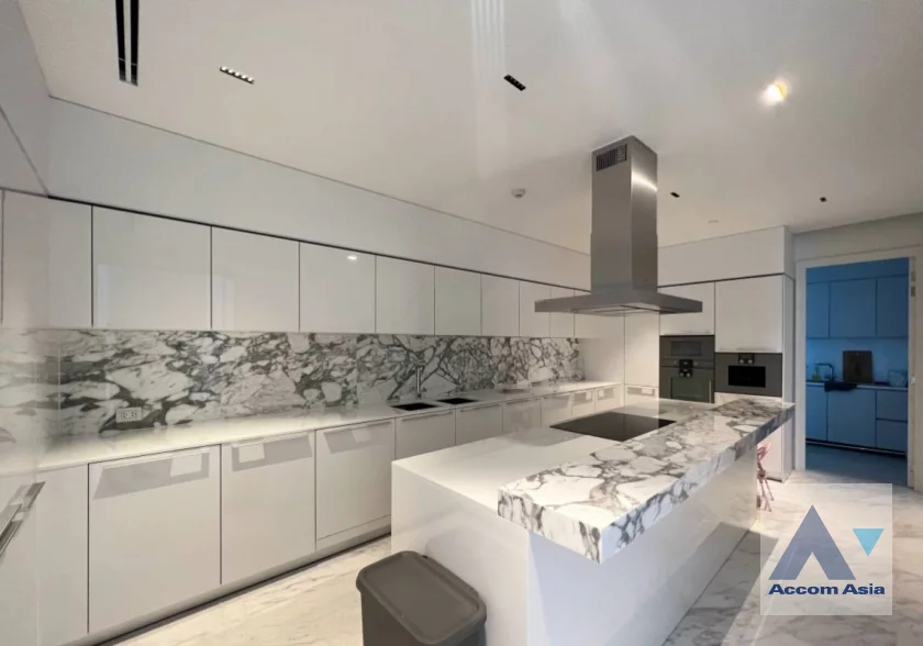  1  4 br Condominium For Rent in Sathorn ,Bangkok BTS Saphan Taksin at Four Seasons Private Residences AA46456