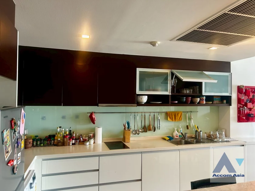  1  2 br Condominium For Rent in Sathorn ,Bangkok  at Sathorn Heritage AA46462