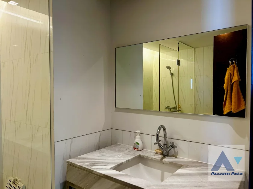 8  2 br Condominium For Rent in Sathorn ,Bangkok  at Sathorn Heritage AA46462