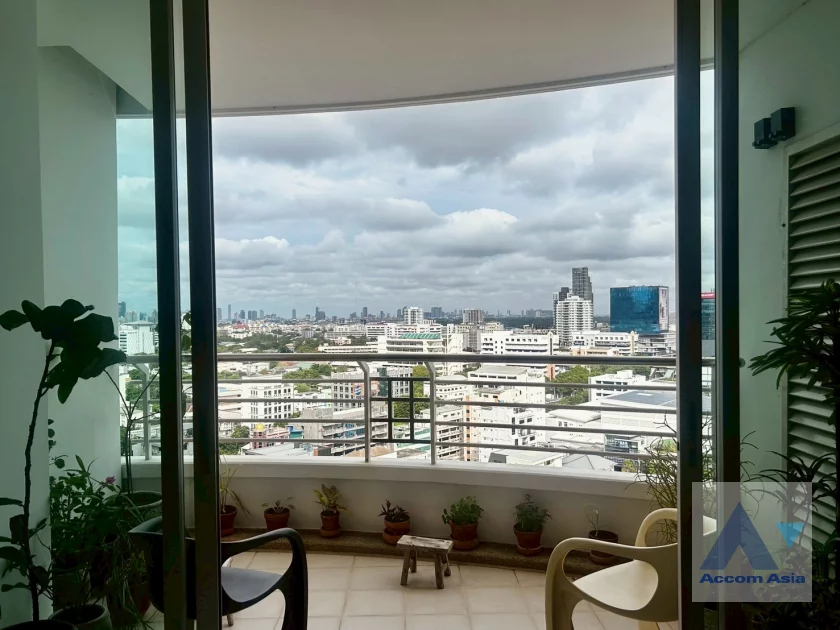 4  2 br Condominium For Rent in Sathorn ,Bangkok  at Sathorn Heritage AA46462