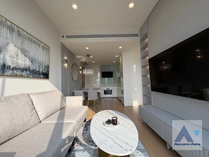 unit 2 Bedrooms  Condominium For Rent & Sale in Silom, Bangkok  near BTS Chong Nonsi (AA46464)