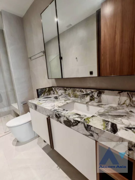 16  2 br Condominium For Rent in Silom ,Bangkok BTS Sala Daeng at ROMM CONVENT AA46465
