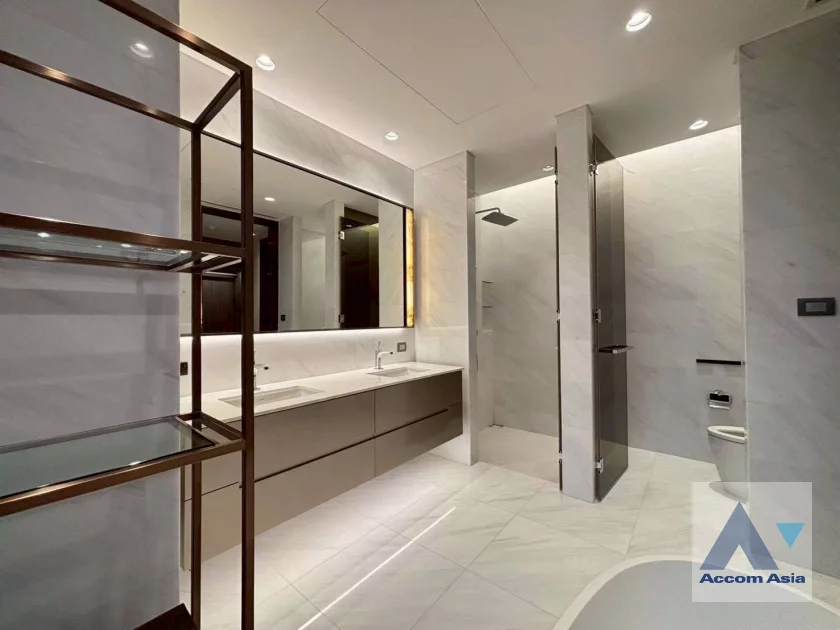 9  2 br Condominium For Rent in Ploenchit ,Bangkok BTS Chitlom at The Residences at Sindhorn Kempinski Hotel Bangkok AA46472