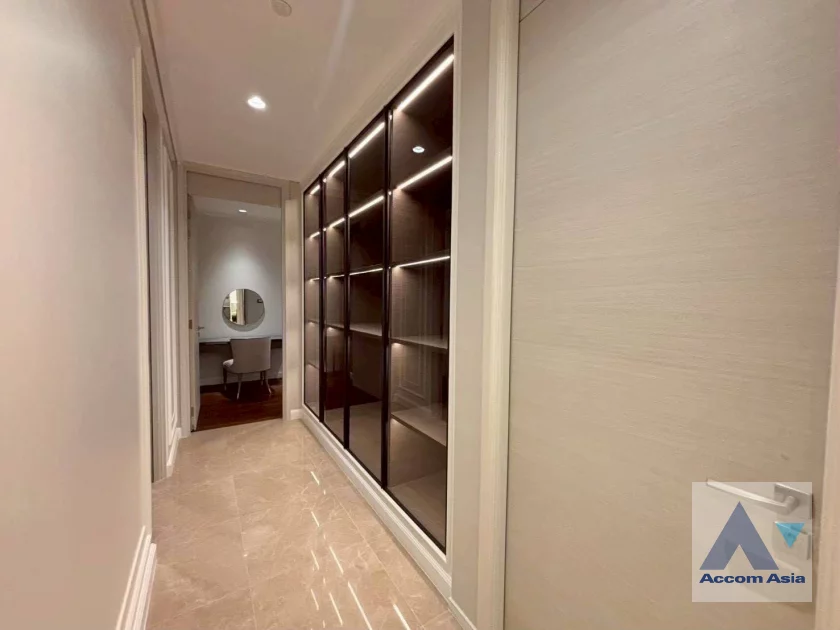 4  2 br Condominium For Rent in Ploenchit ,Bangkok BTS Chitlom at The Residences at Sindhorn Kempinski Hotel Bangkok AA46472