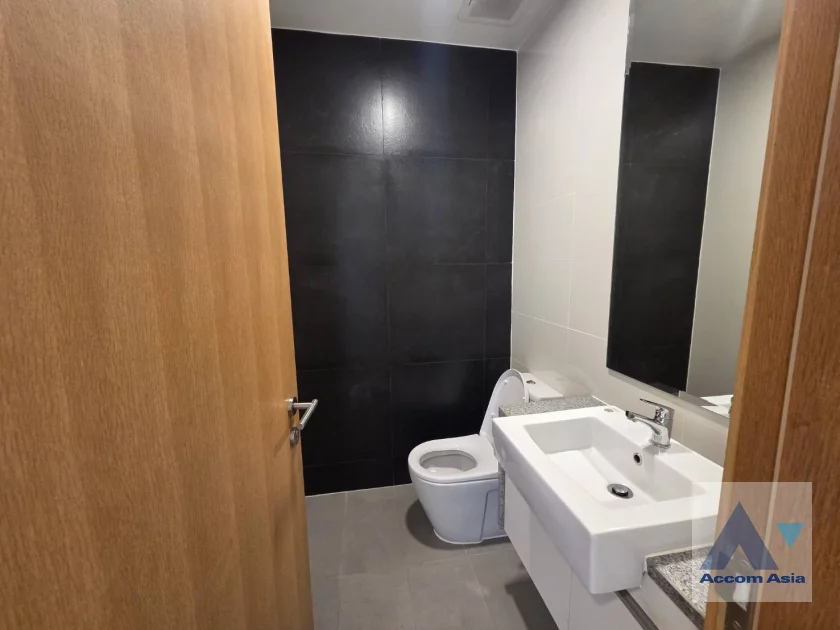 17  3 br Condominium For Rent in Sukhumvit ,Bangkok MRT Sukhumvit - BTS Asok at Millennium Residence @ Sukhumvit AA46474
