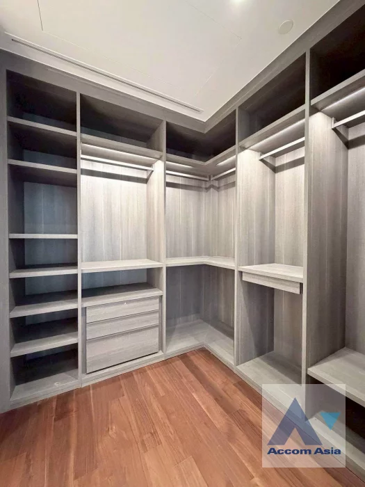 7  2 br Condominium For Rent in Ploenchit ,Bangkok BTS Chitlom at The Residences at Sindhorn Kempinski Hotel Bangkok AA46479