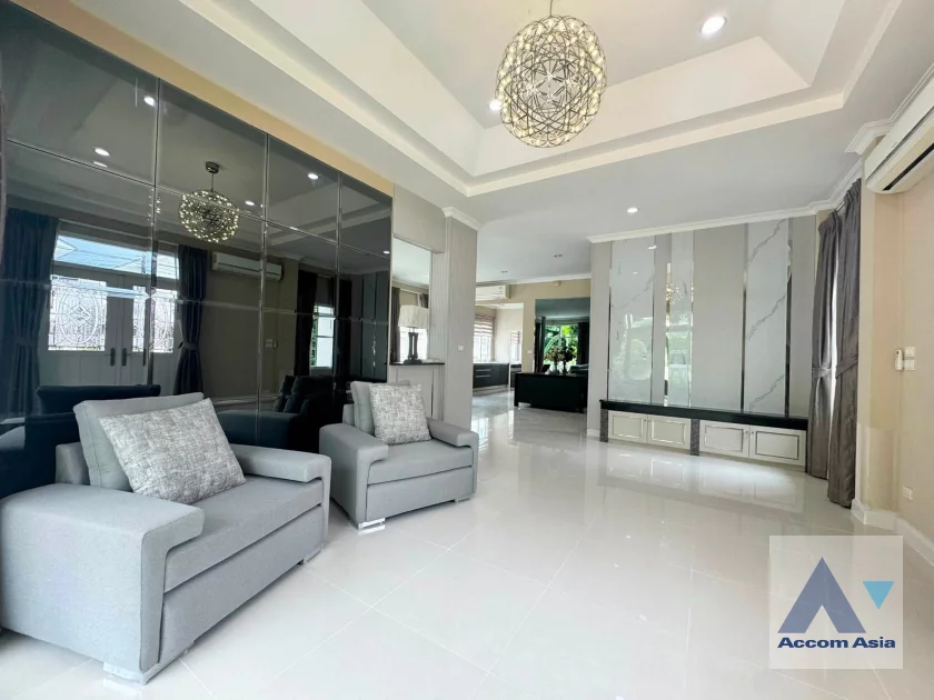 4  3 br House For Rent in Latkrabang ,Bangkok ARL Ban Thap Chang at House AA46482