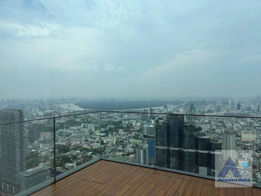 unit 3 Bedrooms  Condominium For Rent in Silom, Bangkok  near BTS Chong Nonsi (AA46483)