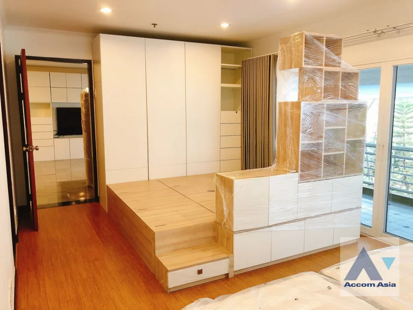 unit 2 Bedrooms  Condominium For Rent in Sukhumvit, Bangkok  near BTS Phrom Phong (AA46484)