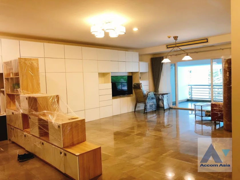 Le Raffine Sukhumvit 24 Condominium  2 Bedroom for Rent BTS Phrom Phong in Sukhumvit Bangkok
