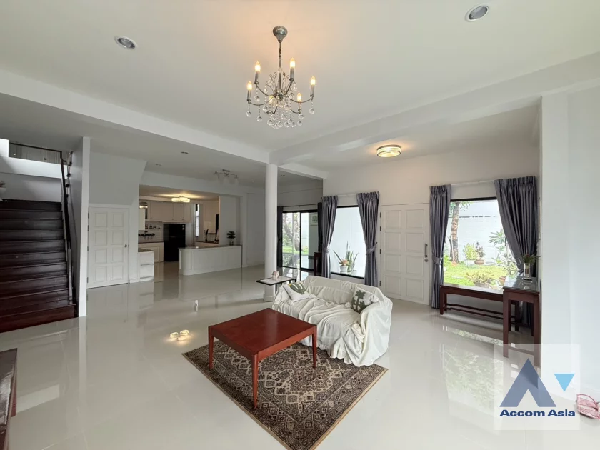 5  3 br House For Rent in Sukhumvit ,Bangkok BTS Phra khanong AA46485
