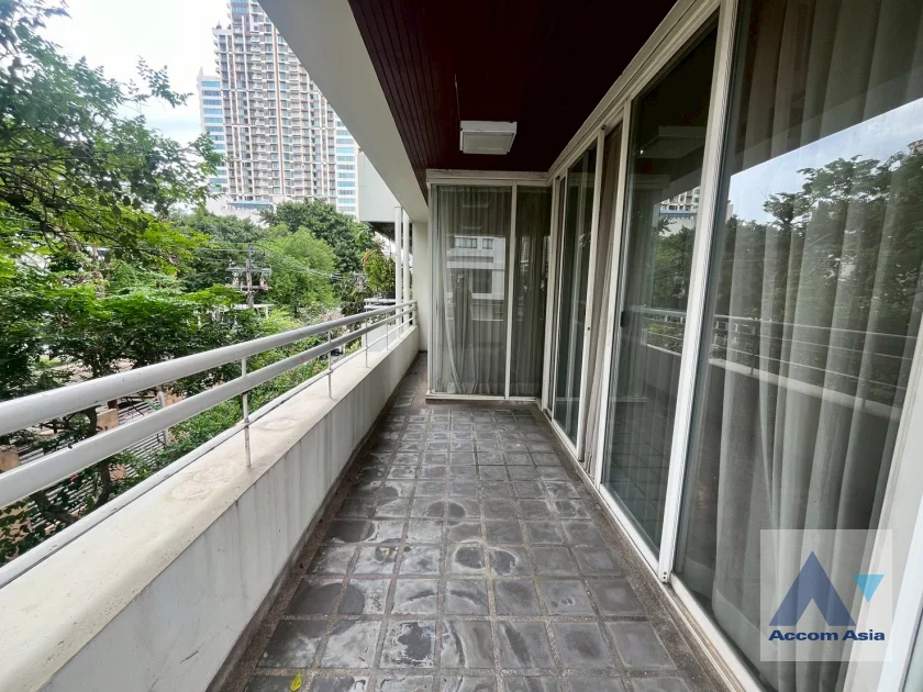20  2 br Apartment For Rent in Sathorn ,Bangkok BTS Chong Nonsi at Classic Contemporary Style AA46486