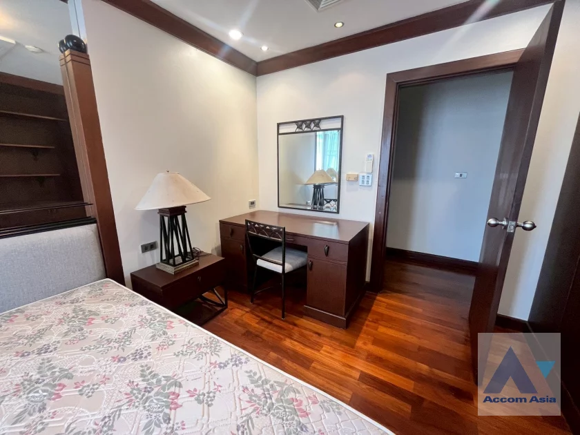 15  2 br Apartment For Rent in Sathorn ,Bangkok BTS Chong Nonsi at Classic Contemporary Style AA46486