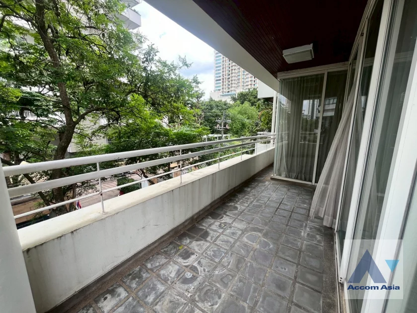 22  2 br Apartment For Rent in Sathorn ,Bangkok BTS Chong Nonsi at Classic Contemporary Style AA46486