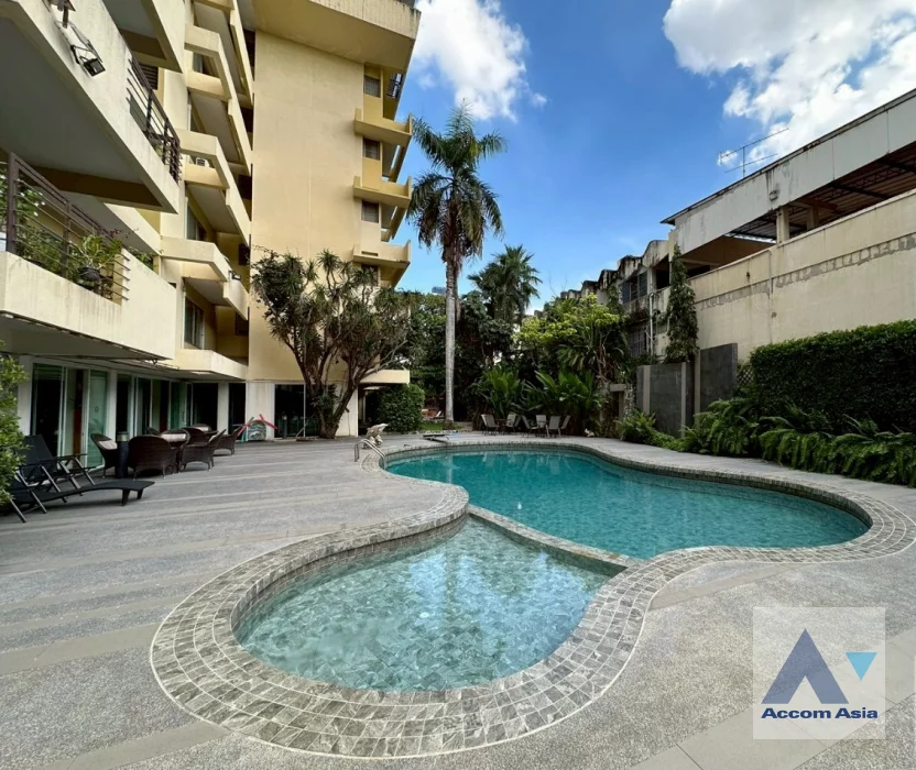  2  2 br Apartment for rent and sale in Sukhumvit ,Bangkok BTS Thong Lo at Pet-Friendly, Cozy and Serene Serviced Apartment in Thonglor AA46488