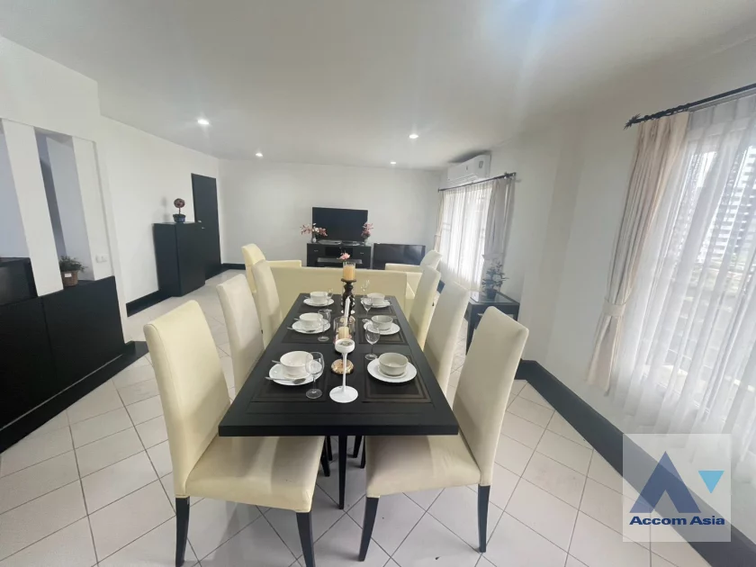 unitPet friendly |  2 Bedrooms  Apartment For Rent in Sukhumvit, Bangkok  near BTS Thong Lo (AA46488)