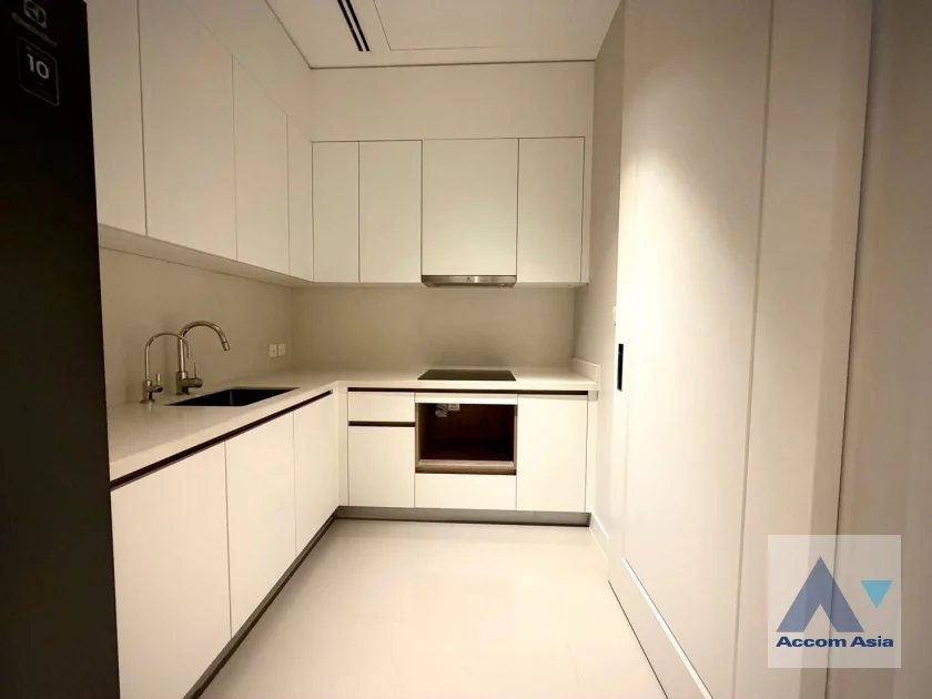 13  3 br Condominium For Rent in Ploenchit ,Bangkok MRT Lumphini at ONE89 wireless AA46490