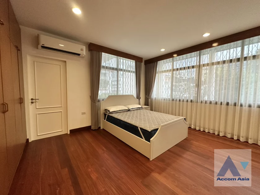 9  3 br House for rent and sale in Ploenchit ,Bangkok BTS Ploenchit AA46491