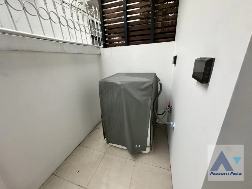 19  3 br House for rent and sale in Ploenchit ,Bangkok BTS Ploenchit AA46491