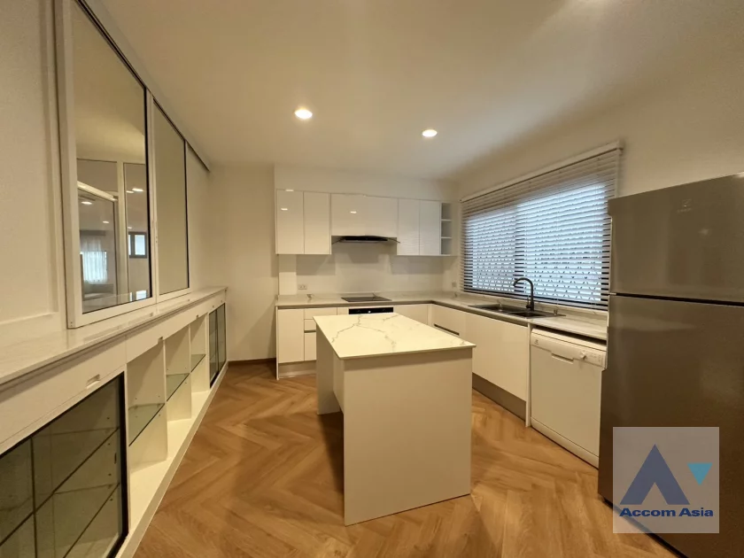7  3 br House for rent and sale in Ploenchit ,Bangkok BTS Ploenchit AA46491