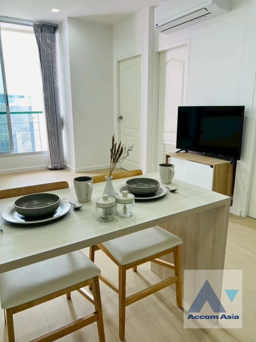 7  2 br Condominium For Rent in Silom ,Bangkok BTS Surasak at Sathorn House AA46500