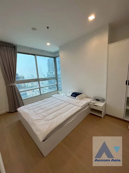 16  2 br Condominium For Rent in Silom ,Bangkok BTS Surasak at Sathorn House AA46500