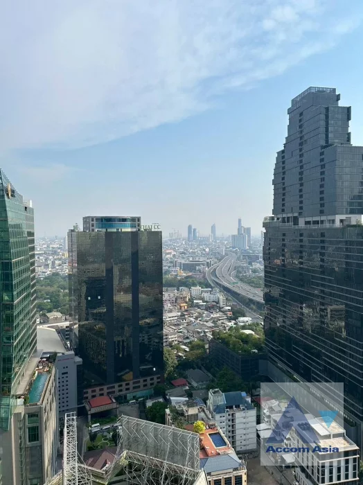 17  2 br Condominium For Rent in Silom ,Bangkok BTS Surasak at Sathorn House AA46500