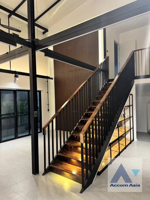 7  1 br House For Rent in Sukhumvit ,Bangkok BTS Bang Chak AA46508