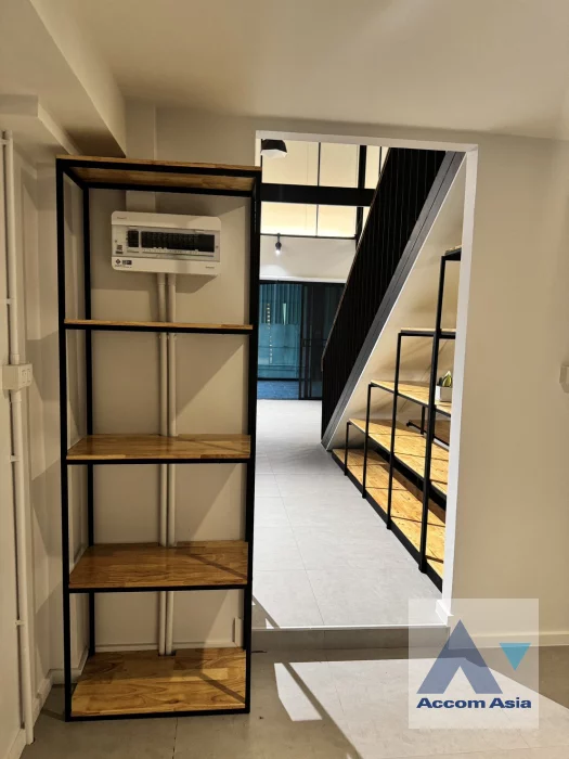 10  1 br House For Rent in Sukhumvit ,Bangkok BTS Bang Chak AA46508
