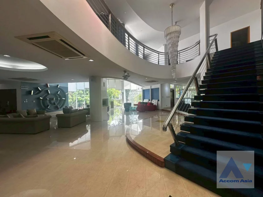 7  5 br House for rent and sale in Pattanakarn ,Bangkok BTS On Nut at Panya Pattanakarn Village AA46509