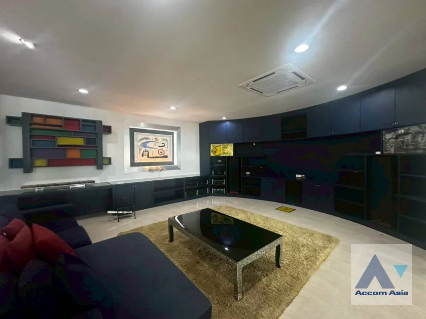 5  5 br House for rent and sale in Pattanakarn ,Bangkok BTS On Nut at Panya Pattanakarn Village AA46509