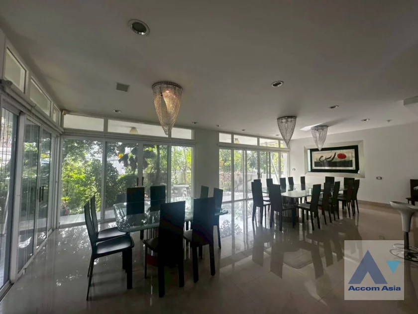 9  5 br House for rent and sale in Pattanakarn ,Bangkok BTS On Nut at Panya Pattanakarn Village AA46509