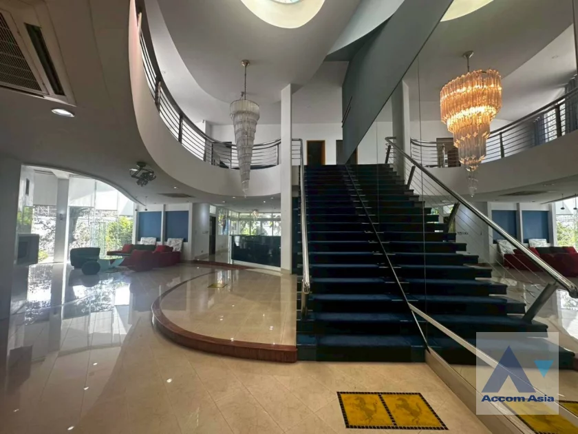 8  5 br House for rent and sale in Pattanakarn ,Bangkok BTS On Nut at Panya Pattanakarn Village AA46509