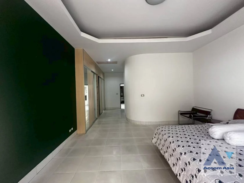 30  5 br House for rent and sale in Pattanakarn ,Bangkok BTS On Nut at Panya Pattanakarn Village AA46509