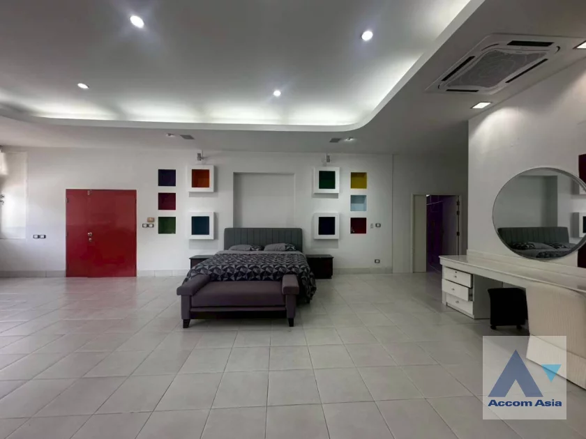 33  5 br House for rent and sale in Pattanakarn ,Bangkok BTS On Nut at Panya Pattanakarn Village AA46509