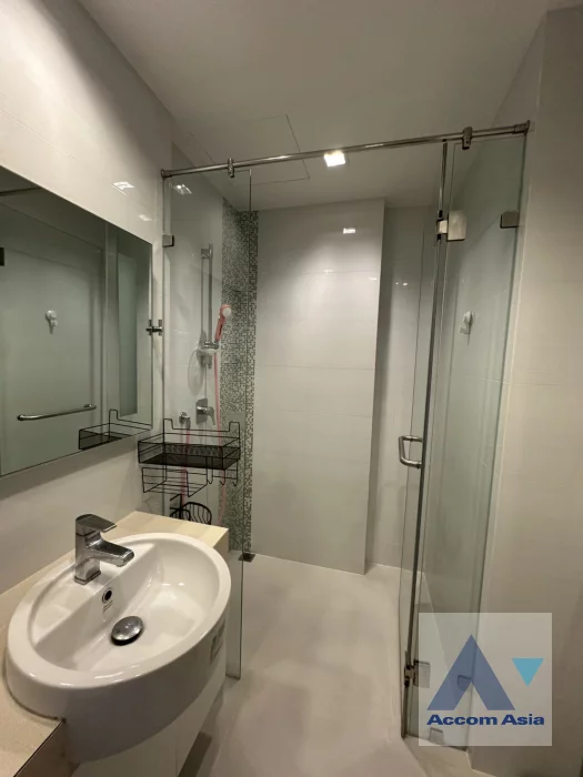 unit 2 Bedrooms  Condominium For Rent in Sathorn, Bangkok  near BRT Arkhan Songkhro - BTS Chong Nonsi (AA46510)