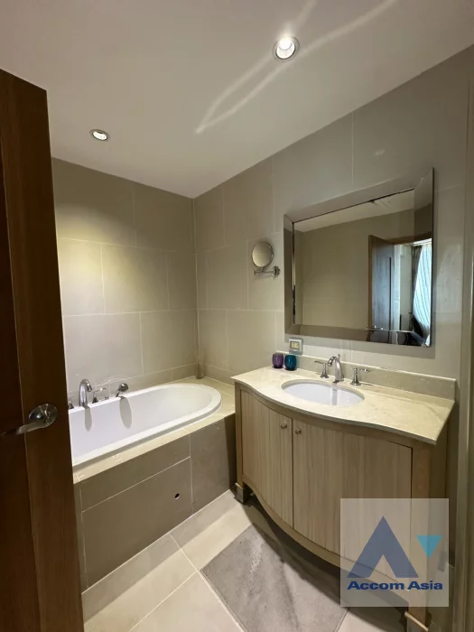 16  1 br Condominium For Rent in Sathorn ,Bangkok BTS Chong Nonsi - BRT Sathorn at The Empire Place AA46511