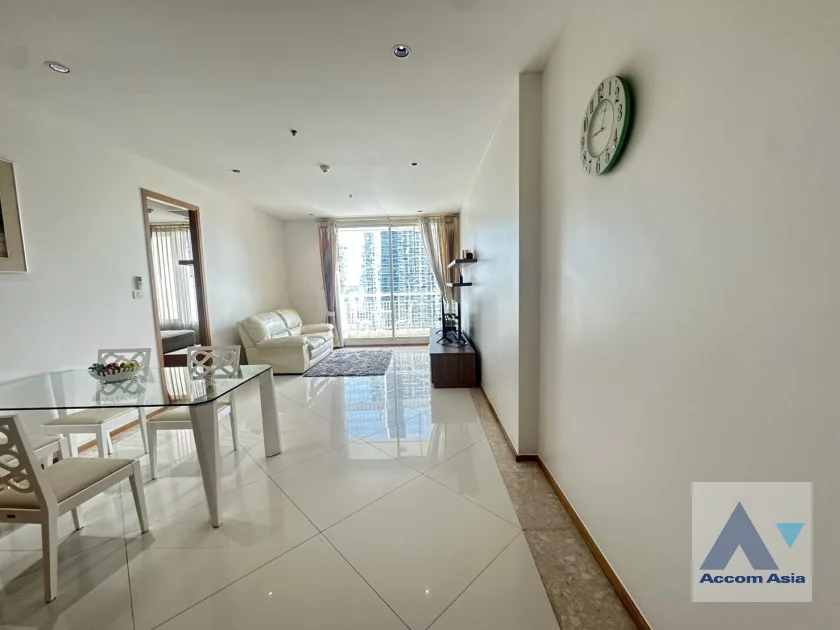 unit 1 Bedroom  Condominium For Rent in Sathorn, Bangkok  near BTS Chong Nonsi - BRT Sathorn (AA46511)