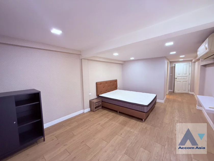 19  3 br Townhouse For Rent in Sukhumvit ,Bangkok BTS Ekkamai AA46514