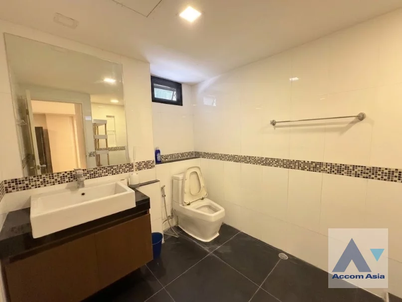 28  3 br Townhouse For Rent in Sukhumvit ,Bangkok BTS Ekkamai AA46514