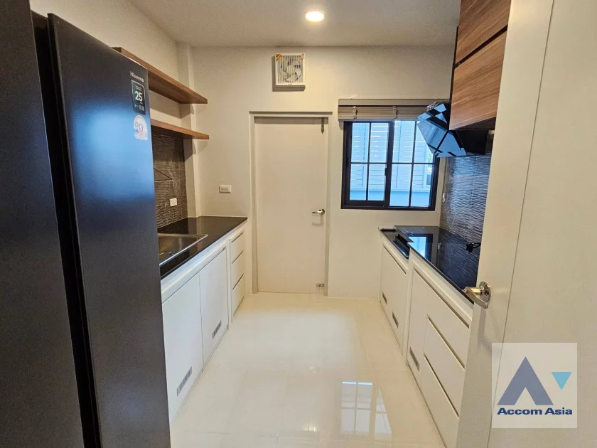 8  4 br House for rent and sale in Samutprakan ,Samutprakan  at Centro Bangna AA46519