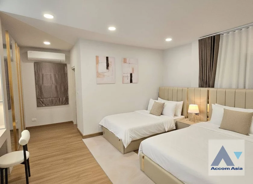 17  4 br House for rent and sale in Samutprakan ,Samutprakan  at Centro Bangna AA46519