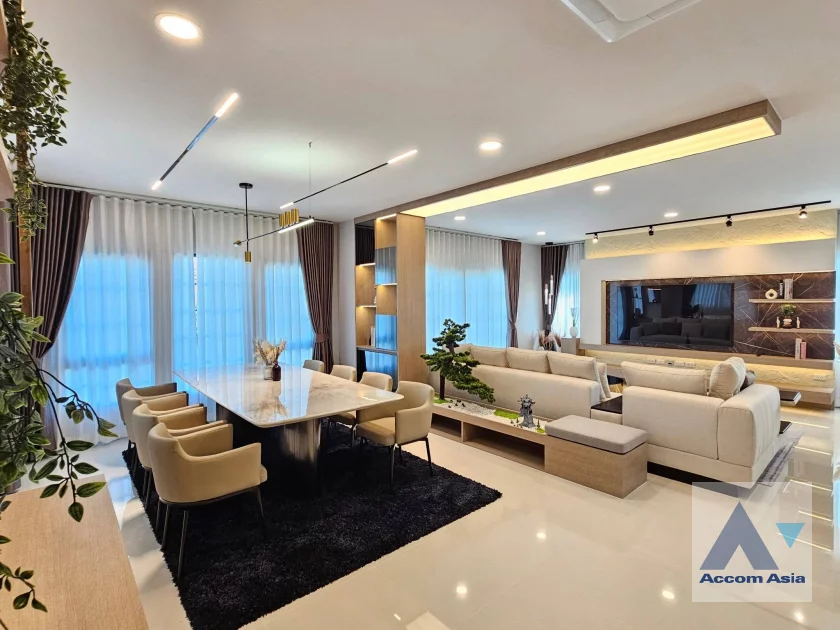  1  4 br House for rent and sale in Samutprakan ,Samutprakan  at Centro Bangna AA46519