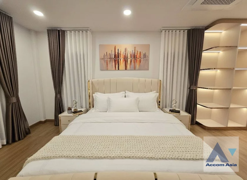 12  4 br House for rent and sale in Samutprakan ,Samutprakan  at Centro Bangna AA46519