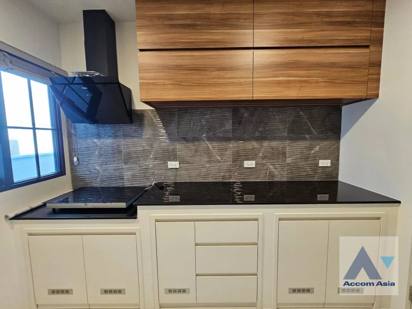 9  4 br House for rent and sale in Samutprakan ,Samutprakan  at Centro Bangna AA46519