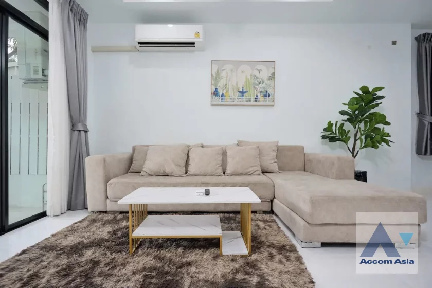 unitCorner Unit, Home Office |  4 Bedrooms  Townhouse For Sale in Ratchadaphisek, Bangkok  near MRT Huai Khwang (AA46523)
