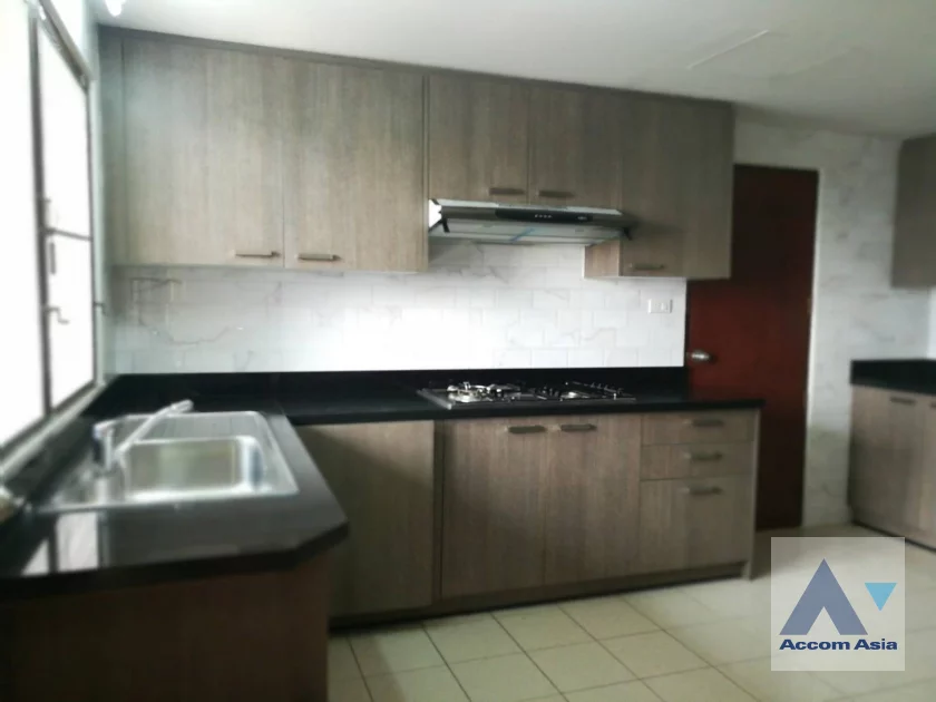  1  3 br Apartment For Rent in Sukhumvit ,Bangkok BTS Phrom Phong at Family Size Residence Starting at 280 Sqm AA46524